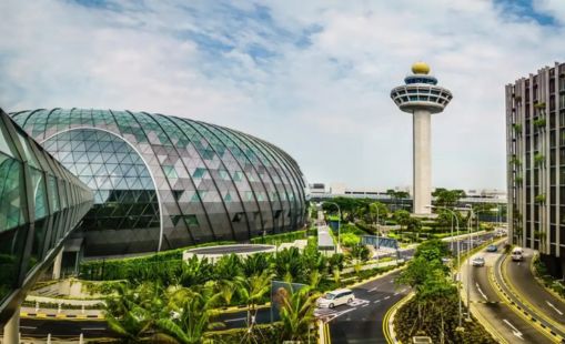 Changi-Singapore là sân bay lớn nhất Châu Á