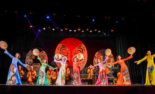 Charming Danang Show