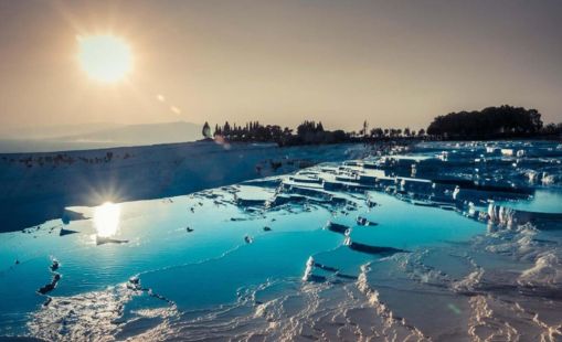 Lâu đài tuyết trắng Pamukkale