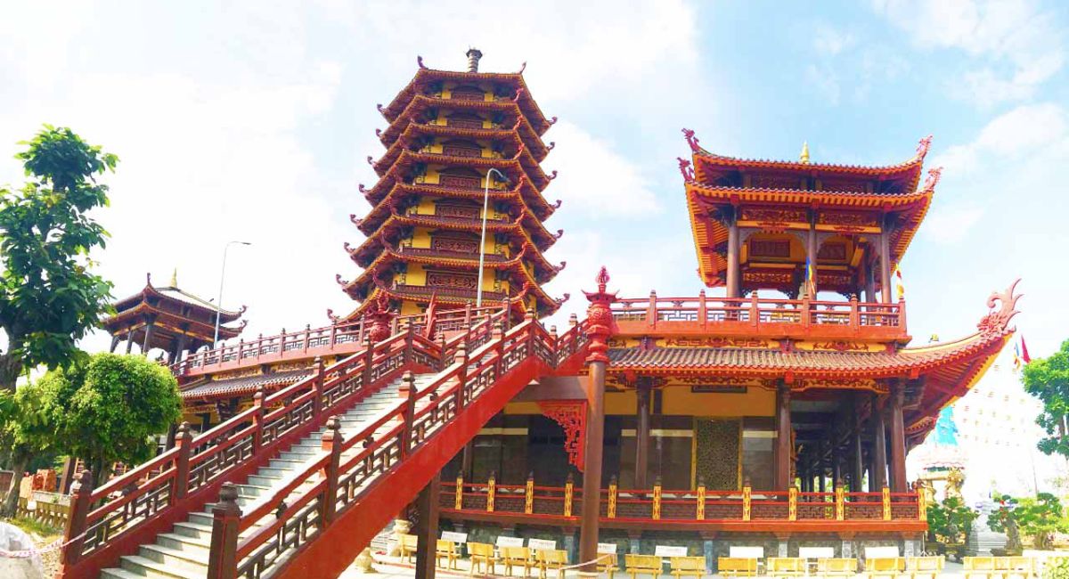 Chùa Phật Ngọc Xá Lợi Vĩnh Long
