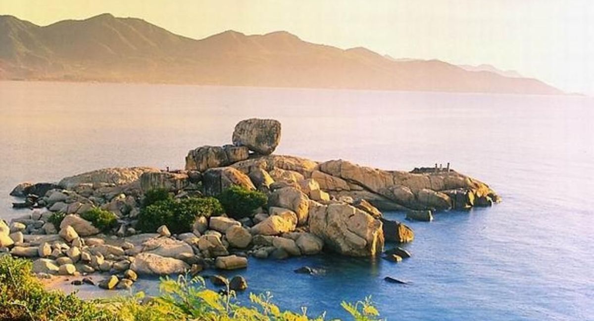 Hòn Chồng Hòn Vợ Nha Trang
