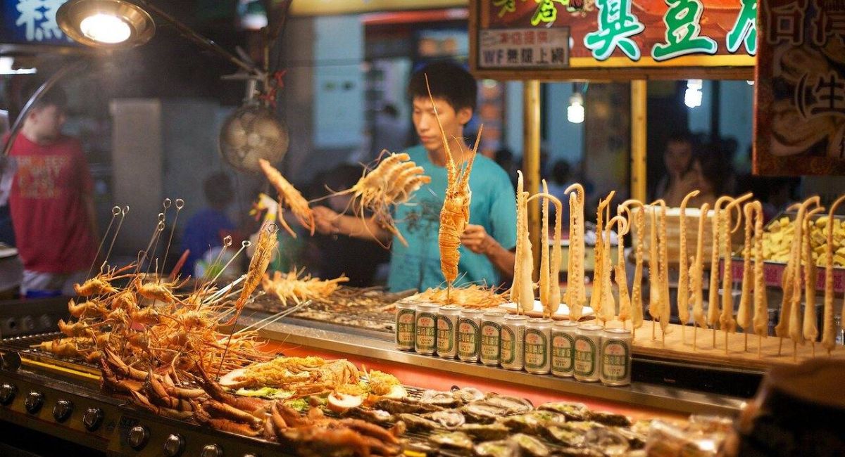 Chợ đêm Lục Hợp