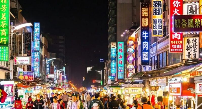Chợ đêm Lục Hợp