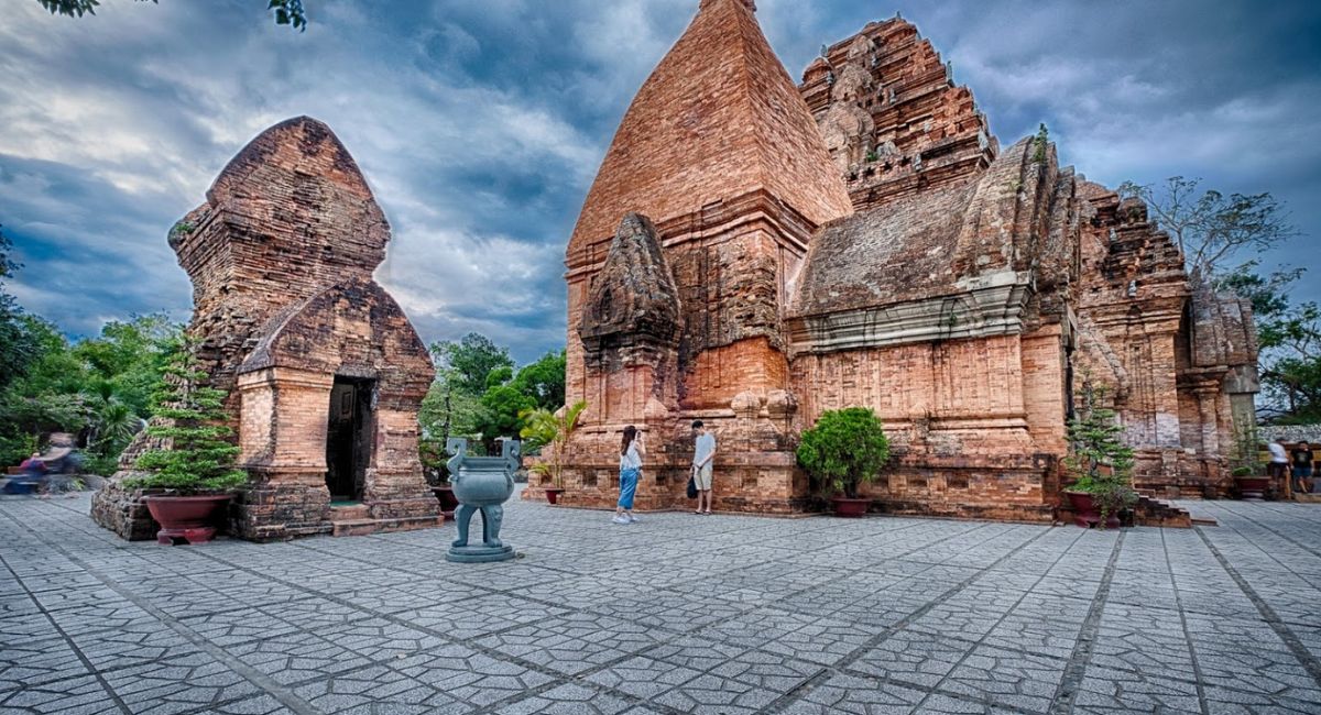 Tháp Bà Ponagar Nha Trang