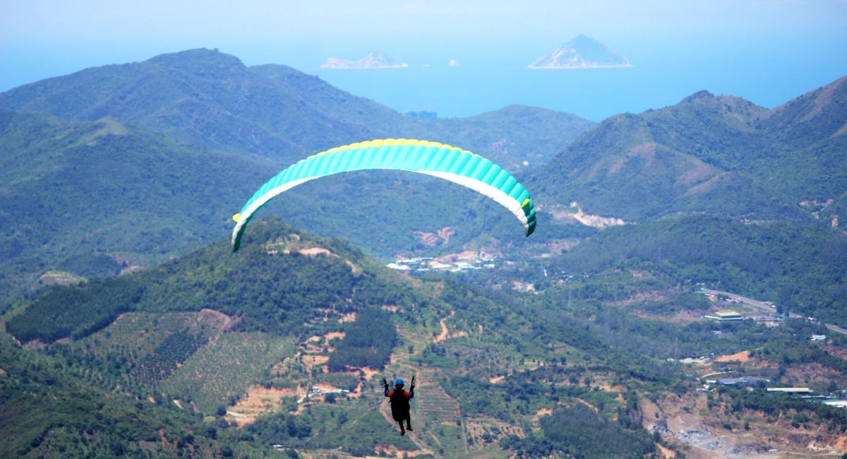 Biển Thiên Cầm