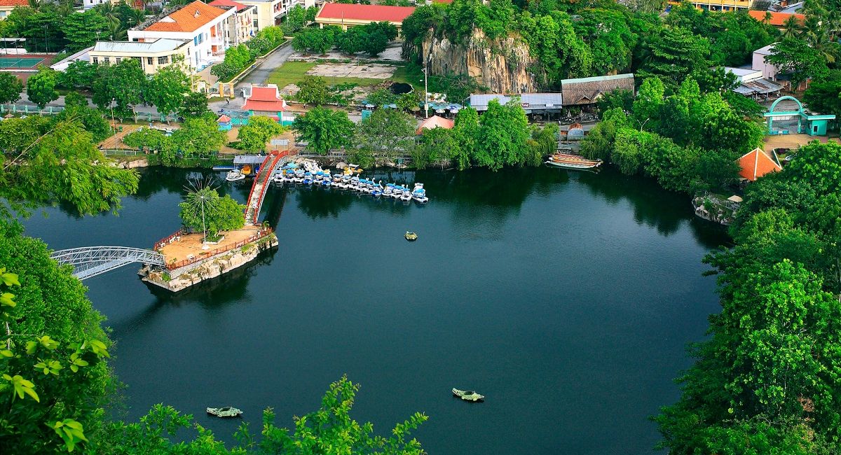 Khu du lịch núi Sập An Giang