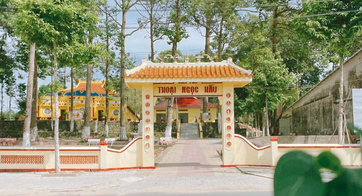 Khu du lịch núi Sập An Giang