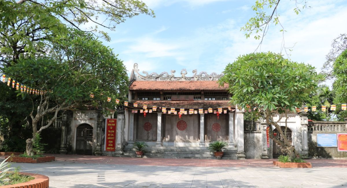 Đền Trúc Hà Nam