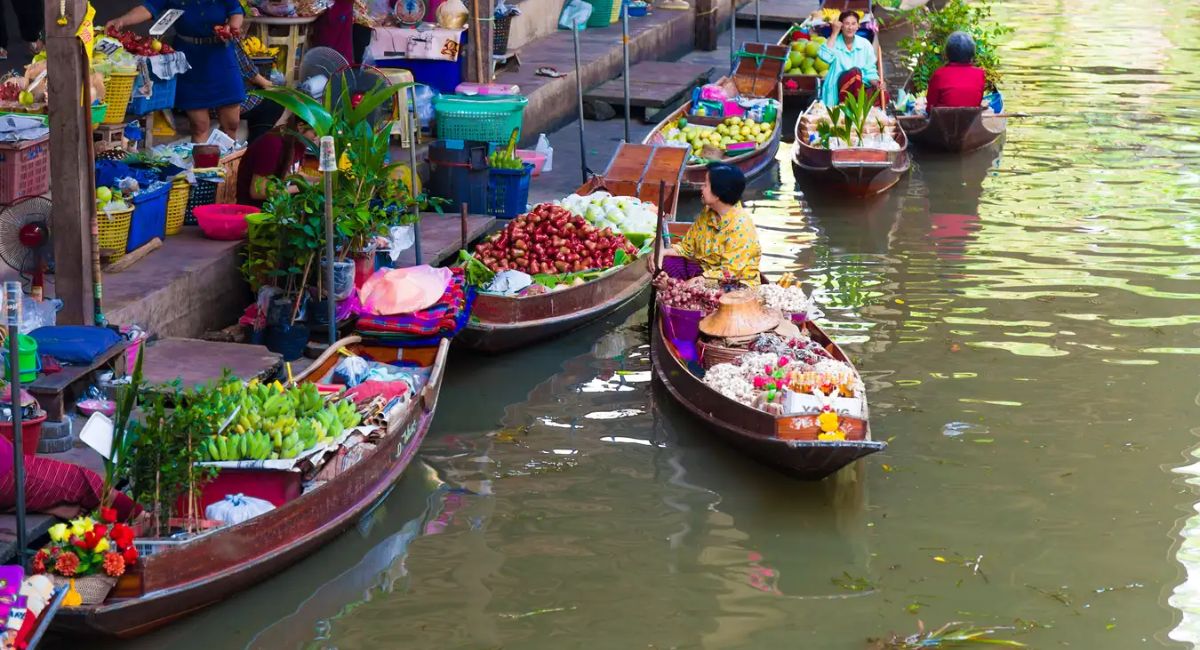 Chợ nổi Damnoen Saduak