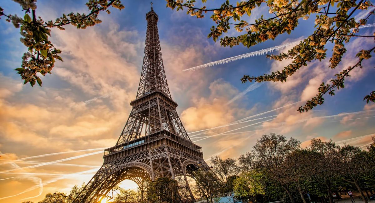 Tháp Eiffel