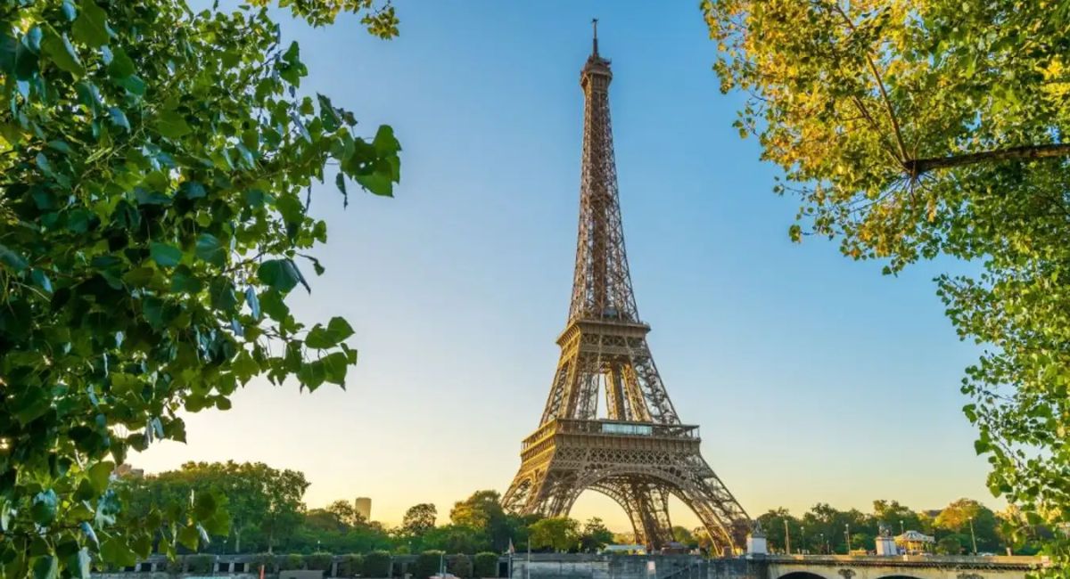 Tháp Eiffel