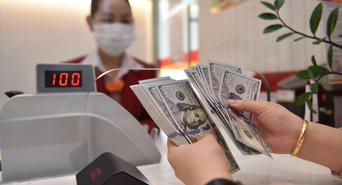 Đổi ngoại tệ đi du lịch