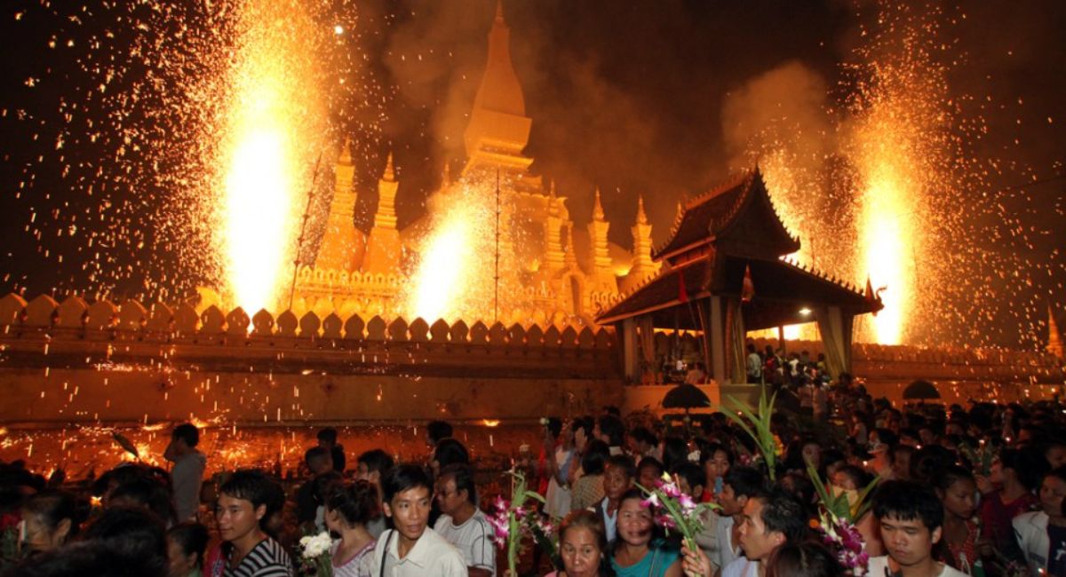 Khải Hoàn Môn Patuxay – Biểu Tượng Kiêu Hãnh Của Thủ Đô Vientiane