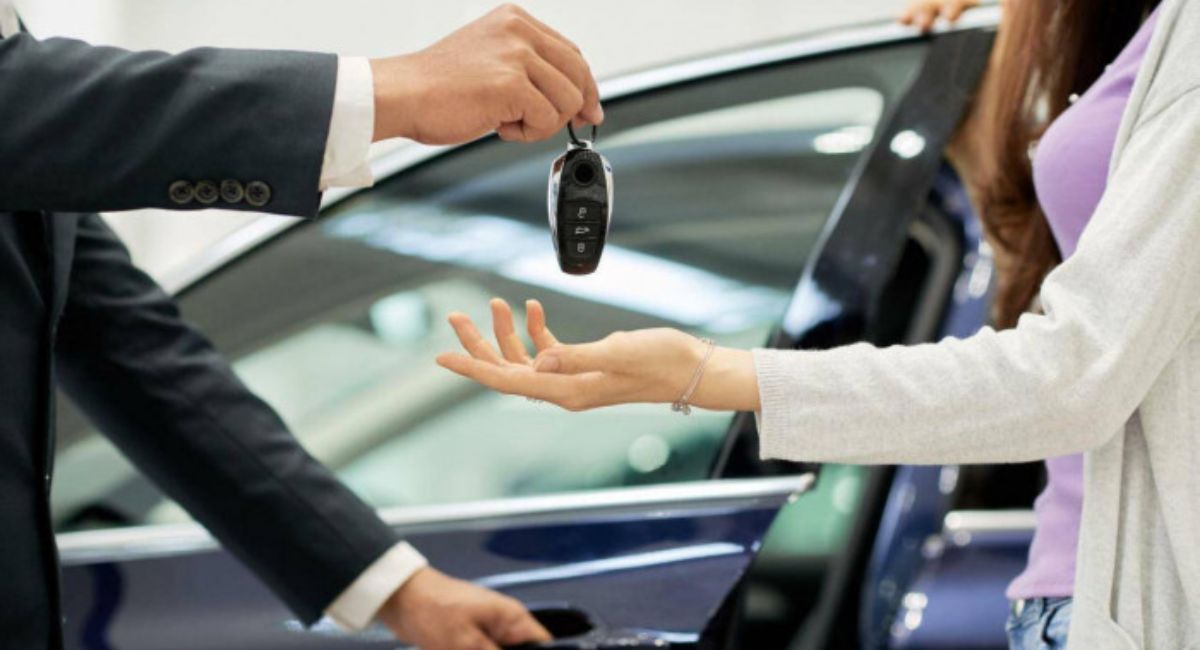 Những Điều Cần Chú Ý Khi Thuê Xe ở Nước Ngoài