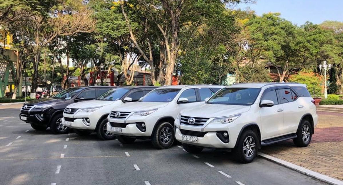 Hướng Dẫn Thuê Xe Du Lịch: Kinh Nghiệm Từ A - Z